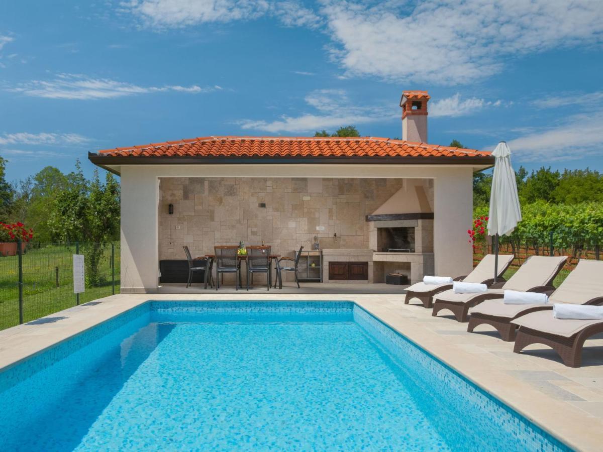 Holiday Home Ana By Interhome Nedescina Exterior photo