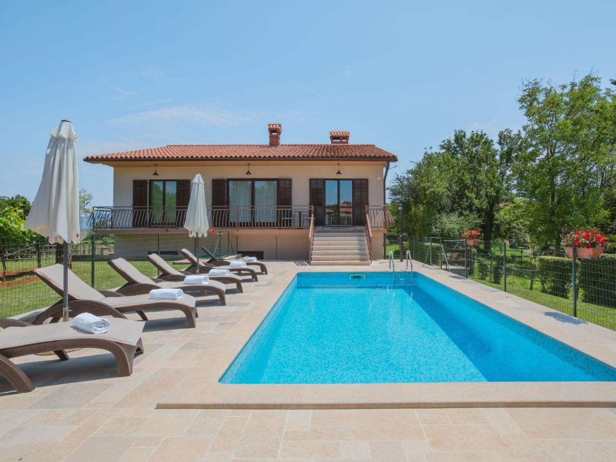 Holiday Home Ana By Interhome Nedescina Exterior photo